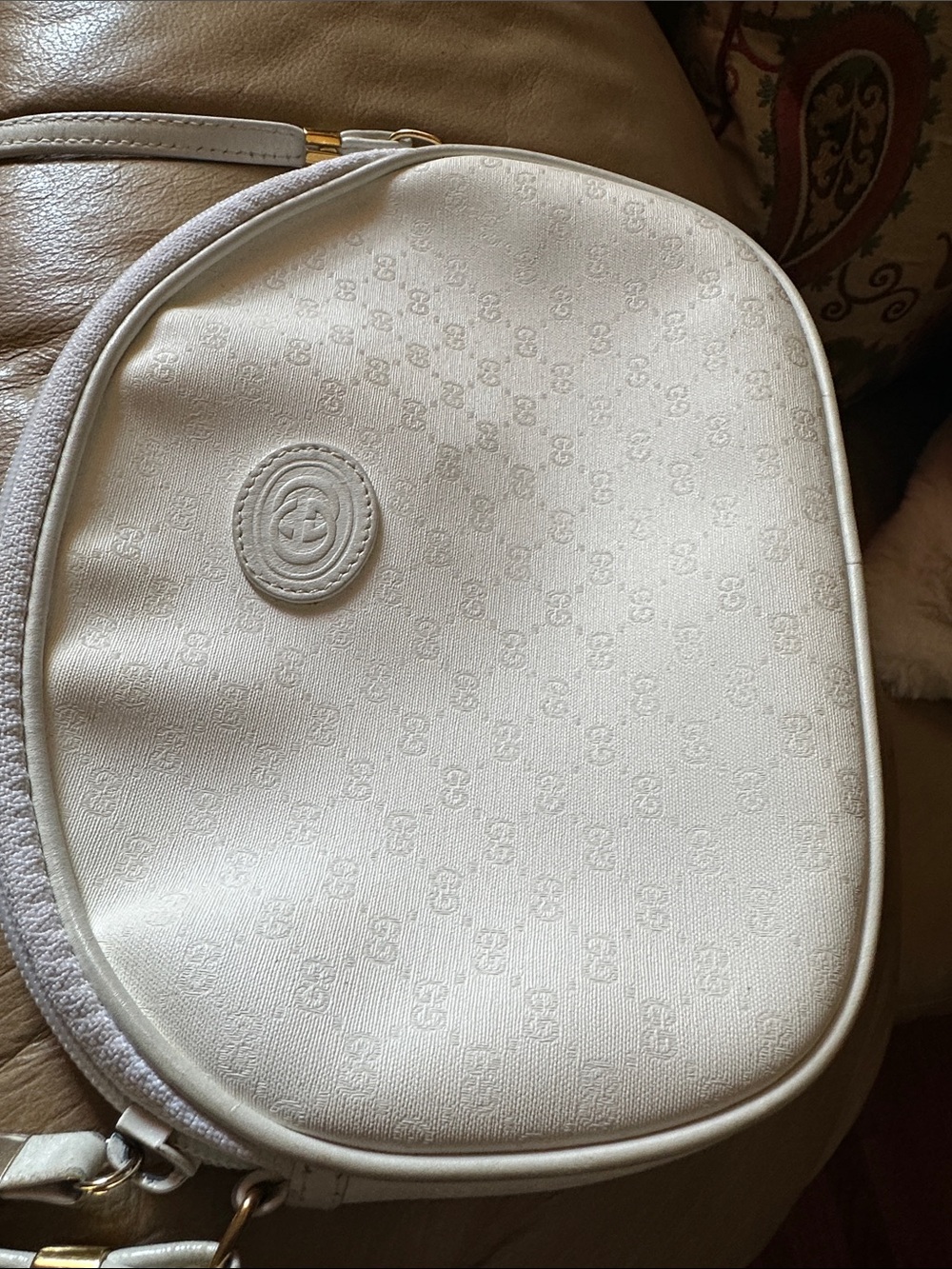 Gucci Ivory/Cream Oval Crossbody Bag with Embossed Logo,vintage Gucci